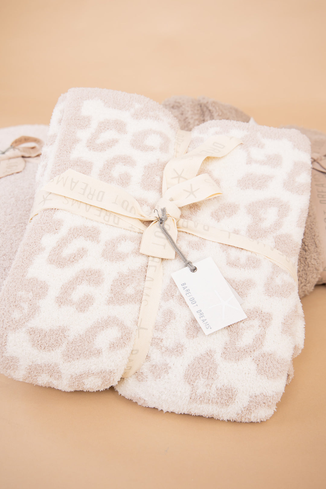 Barefoot dreams stone cream throw sale