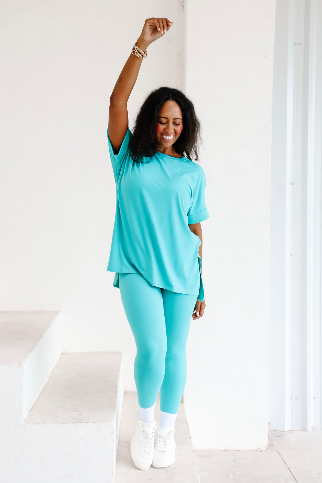 Women's Basic Tops - The Willow Tree